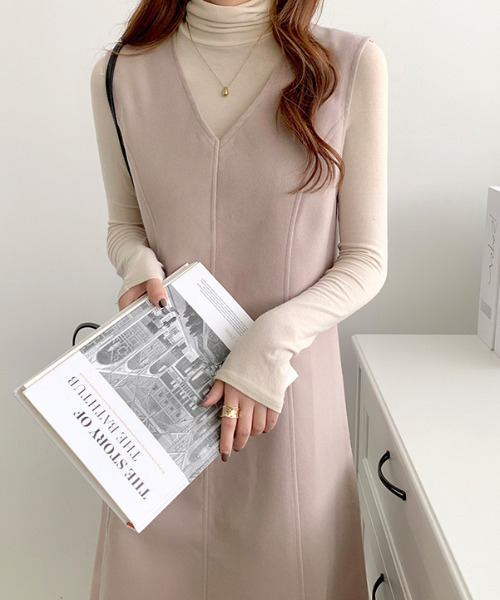 emi+（エミプラス）の「ノースリーブフレアワンピース（ジャンパースカート・レディース・ベージュ/ピンクベージュ/ブラウン/ブラック/グレー・FREE）」の15枚目の写真