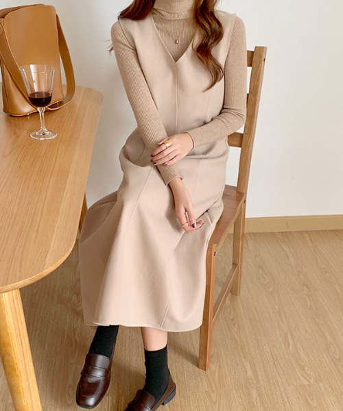 emi+（エミプラス）の「ノースリーブフレアワンピース（ジャンパースカート・レディース・ベージュ/ピンクベージュ/ブラウン/ブラック/グレー・FREE）」の9枚目の写真