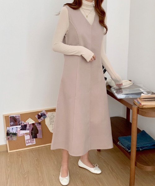 emi+（エミプラス）の「ノースリーブフレアワンピース（ジャンパースカート・レディース・ベージュ/ピンクベージュ/ブラウン/ブラック/グレー・FREE）」の13枚目の写真