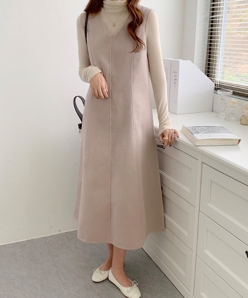 emi+（エミプラス）の「ノースリーブフレアワンピース（ジャンパースカート・レディース・ベージュ/ピンクベージュ/ブラウン/ブラック/グレー・FREE）」の17枚目の写真