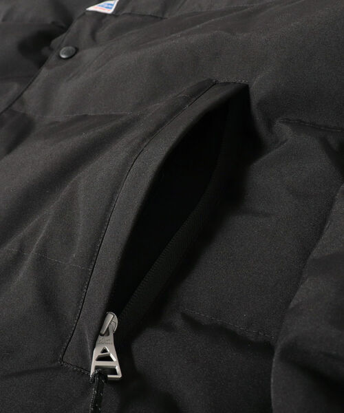 Cape HEIGHTS（ケープハイツ）の「【Cape Heights/ケープハイツ】LUTAK #CHM111608220001（ダウンジャケット/コート・メンズ・ベージュ/ブラック・SMALL/MEDIUM）」の5枚目の写真