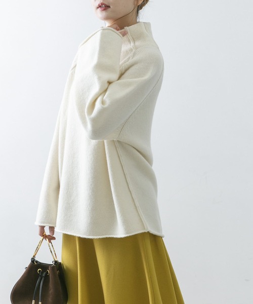 URBAN RESEARCH ROSSO(アーバンリサーチロッソ)の「ホールビルドネックニット(ニット/セーター・レディース・ブラック/オフホワイト/ピンク・FREE)」の4枚目の写真