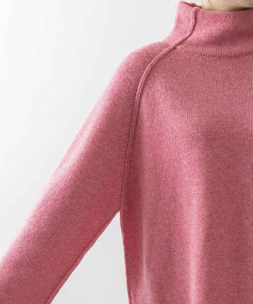 URBAN RESEARCH ROSSO(アーバンリサーチロッソ)の「ホールビルドネックニット(ニット/セーター・レディース・ブラック/オフホワイト/ピンク・FREE)」の15枚目の写真