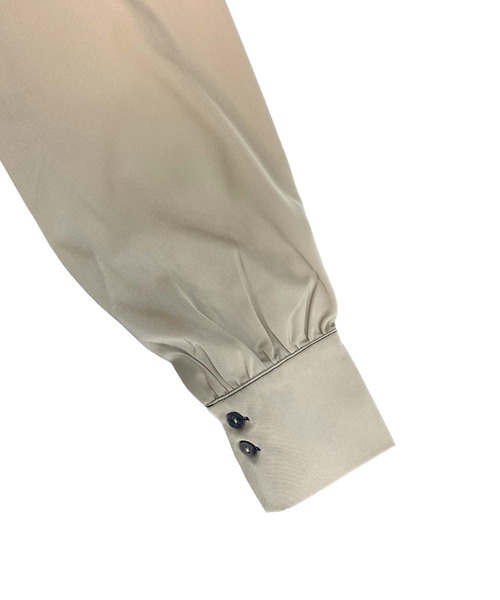 Avvenente(アベネンテ)の「【Avvenente】マットサテンシャツ(シャツ/ブラウス・レディース・ネイビー/ベージュ・FREE)」の7枚目の写真