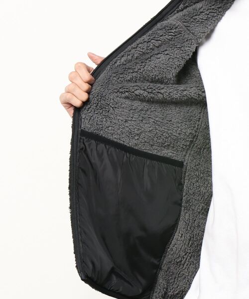 and it_（アンドイット）の「CHUMS チャムス ボンディングフリースジャケット（その他アウター・メンズ・ブラック・M/L）」の3枚目の写真