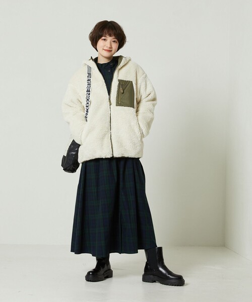 FREAK'S STORE(フリークスストア)の「リバーシブルキルトボアフードコート(ブルゾン・レディース・ネイビー/ブラウン/オリーブ・フリ-)」の4枚目の写真