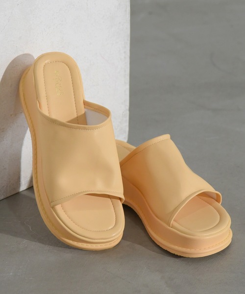 sango(sango)の「厚底ミュールサンダル(サンダル・レディース・ホワイト/ブラック/ベージュ/グレー/イエロー/グリーン・LL/3L/SS/S/M/L)」の6枚目の写真