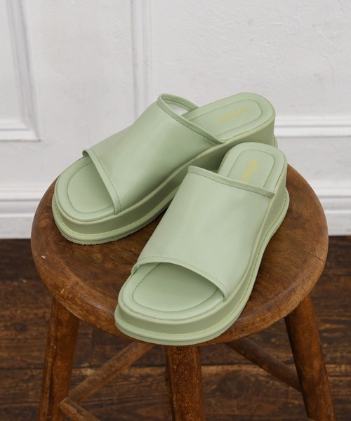sango(sango)の「厚底ミュールサンダル(サンダル・レディース・ホワイト/ブラック/ベージュ/グレー/イエロー/グリーン・LL/3L/SS/S/M/L)」の7枚目の写真