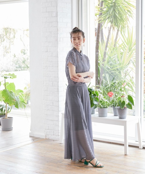 INED CLARO(イネドクラロ)の「シアーギンガムチェックフレアスカート【セットアップ対応】(スカート・レディース・ブラック/レッド/ネイビー・フリー)」の15枚目の写真