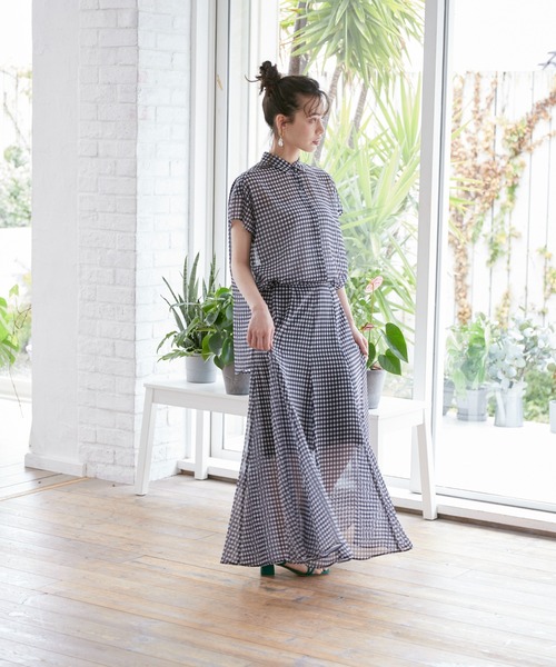 INED CLARO(イネドクラロ)の「シアーギンガムチェックフレアスカート【セットアップ対応】(スカート・レディース・ブラック/レッド/ネイビー・フリー)」の19枚目の写真