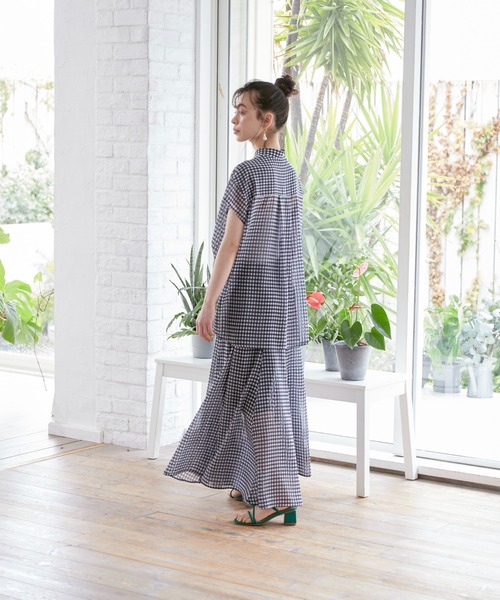 INED CLARO(イネドクラロ)の「シアーギンガムチェックフレアスカート【セットアップ対応】(スカート・レディース・ブラック/レッド/ネイビー・フリー)」の22枚目の写真