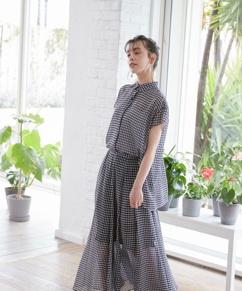 INED CLARO(イネドクラロ)の「シアーギンガムチェックフレアスカート【セットアップ対応】(スカート・レディース・ブラック/レッド/ネイビー・フリー)」の9枚目の写真