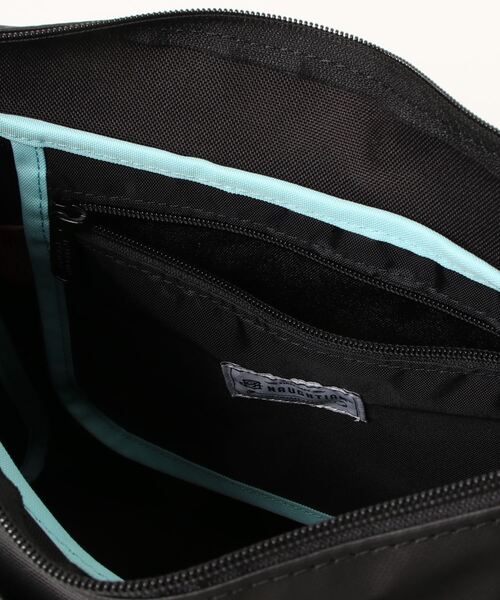 Manhattan Portage（マンハッタンポーテージ）の「【Manhattan Portage/マンハッタンポーテージ】 NAUGHTIAM別注 ショルダーバッグ（ショルダーバッグ・レディース・ブラック・FREE）」の5枚目の写真