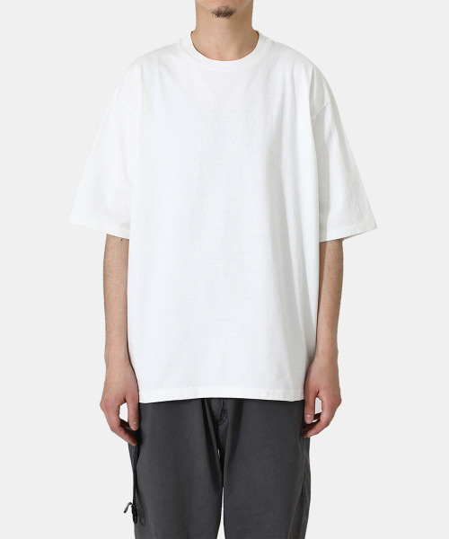 REMI RELIEF NAVY LABEL（レミレリーフネイビーレーベル）の「REMI RELIEF NAVY LABEL / レミレリーフ ネイビーレーベル：16天竺TEE (無地)：RN22309290AK[STD]（Tシャツ/カットソー・メンズ・オフホワイト/グリーン・XL/L）」の7枚目の写真
