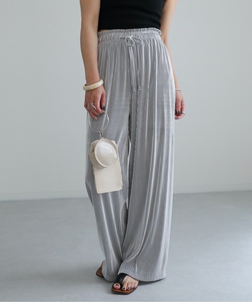 ap retro(アプレトロ)の「プリーツワイドパンツ(その他パンツ・レディース・ホワイト×ブラック/アイボリー/ブラック・FREE)」の10枚目の写真