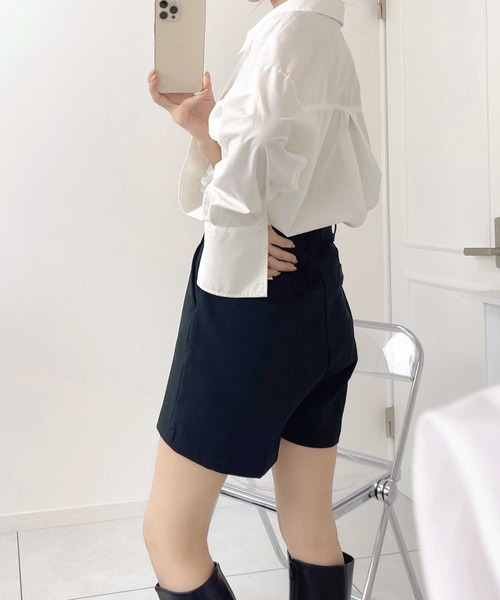 mily bilet(ミウィビレット)の「【mily bilet】ハンサムな大人顔。ハイウエストタックショートパンツ(その他パンツ・レディース・ブラック/ダークブラウン・SMALL/MEDIUM/LARGE)」の7枚目の写真