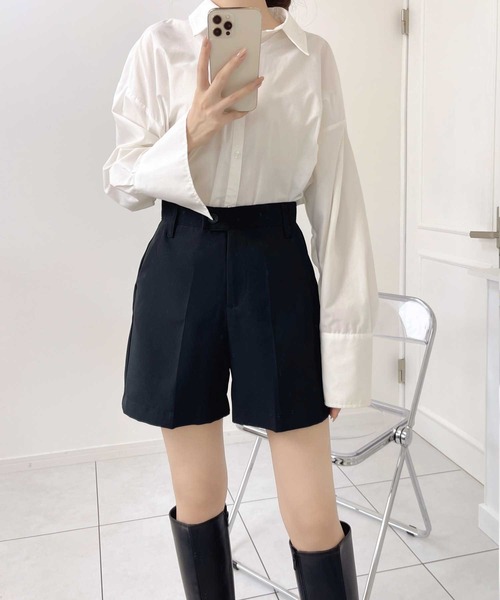 mily bilet(ミウィビレット)の「【mily bilet】ハンサムな大人顔。ハイウエストタックショートパンツ(その他パンツ・レディース・ブラック/ダークブラウン・SMALL/MEDIUM/LARGE)」の8枚目の写真