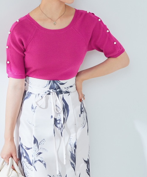 natural couture(ナチュラルクチュール)の「パールをあしらった上品で垢抜けな一枚 パール釦スリットあきリブニット(ニット/セーター・レディース・オフホワイト/グレー/サックスブルー/ピンク/ネイビー/その他1・FREE)」の14枚目の写真