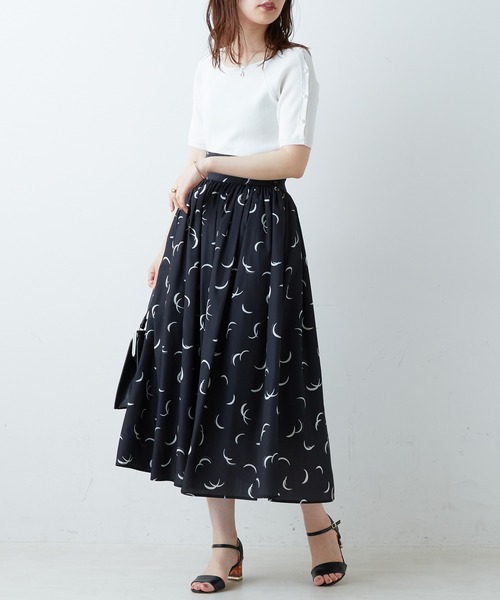 natural couture(ナチュラルクチュール)の「パールをあしらった上品で垢抜けな一枚 パール釦スリットあきリブニット(ニット/セーター・レディース・オフホワイト/グレー/サックスブルー/ピンク/ネイビー/その他1・FREE)」の12枚目の写真