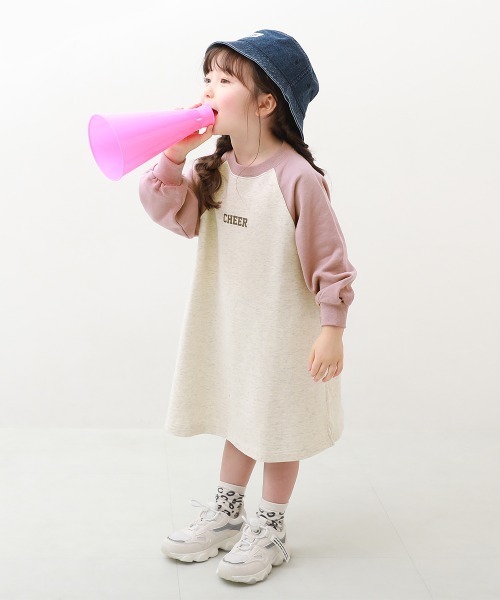 devirock（デビロック）の「ラグラン スウェットワンピース（ワンピース・キッズ・ブラック/グレー系その他/パープル系その他/ピンク系その他・110cm/100cm/120cm/130cm/140cm/150cm/160cm）」の5枚目の写真