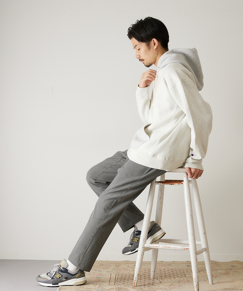 Champion（チャンピオン）の「【CHAMPION / チャンピオン】別注マルチトーン リバースウィーブパーカー（パーカー・メンズ・チャコールグレー/ブラック/ネイビー/カーキ/アイボリー・MEDIUM/LARGE/X-LARGE）」の14枚目の写真