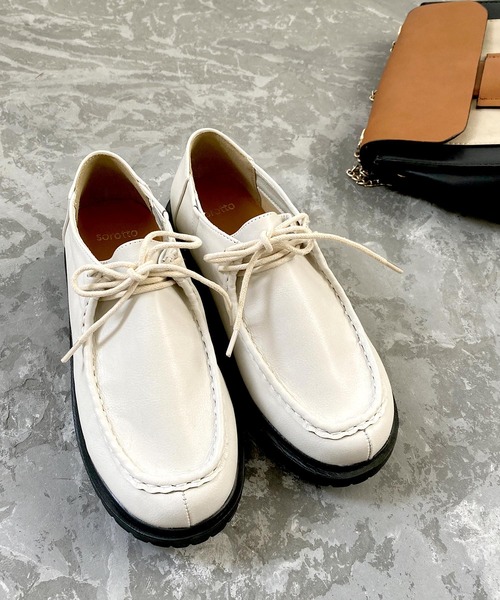 SOROTTO（ソロット）の「軽量 ローカットモカシン パンプス◆（ドレスシューズ・キッズ・ブラウン/ブラック/ホワイト・22.0cm/21.0cm/23.0cm/24.0cm）」の4枚目の写真