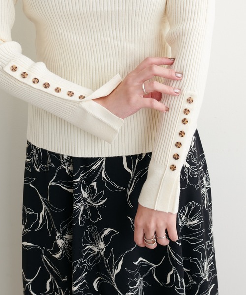 natural couture（ナチュラルクチュール）の「袖口ちび釦プチハイリブニット（ニット/セーター・レディース・オレンジ/ブルー/アイボリー/その他1/スミクロ/ライトベージュ・FREE）」の20枚目の写真