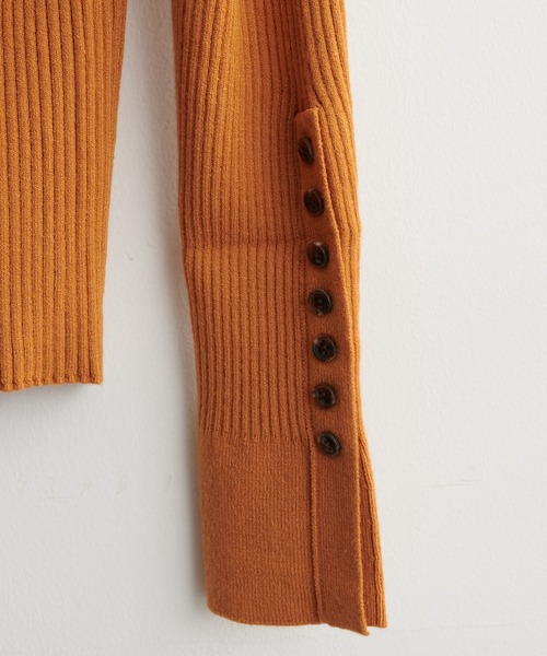 natural couture（ナチュラルクチュール）の「袖口ちび釦プチハイリブニット（ニット/セーター・レディース・オレンジ/ブルー/アイボリー/その他1/スミクロ/ライトベージュ・FREE）」の10枚目の写真