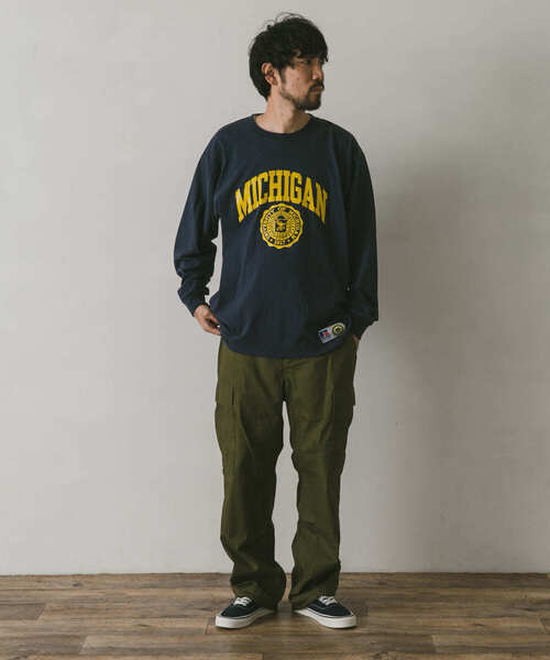 Russell Athletic(ラッセルアスレティック)の「『別注』RUSSELL ATHLETIC×DOORS UNIVERSITY L/S T-SHIRTS(Tシャツ/カットソー・メンズ・ホワイト/ネイビー/グレー・MEDIUM/LARGE)」の9枚目の写真