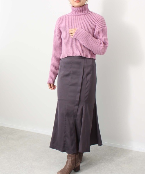 toucher du brise(トゥシェドブリーズ)の「バックシャン スリット ショート丈 ニット(ニット/セーター・レディース・ブラック/オフホワイト/ピンク/カーキ・M)」の8枚目の写真