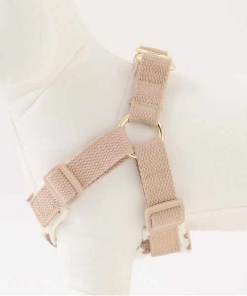 moncheri（モンシェリ）の「くまさんハーネス【ワンタッチ着脱・サイズ調整可能・８㎏まで対応】（リード/ハーネス/首輪・レディース・アイボリー・S/M/L）」の8枚目の写真