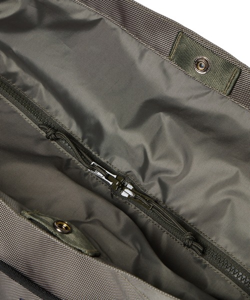 NEW ERA（ニューエラ）の「ニューエラ トートバッグ ジムバッグ（トートバッグ・メンズ・ブラック/ストーン/オリーブ・FREE）」の17枚目の写真