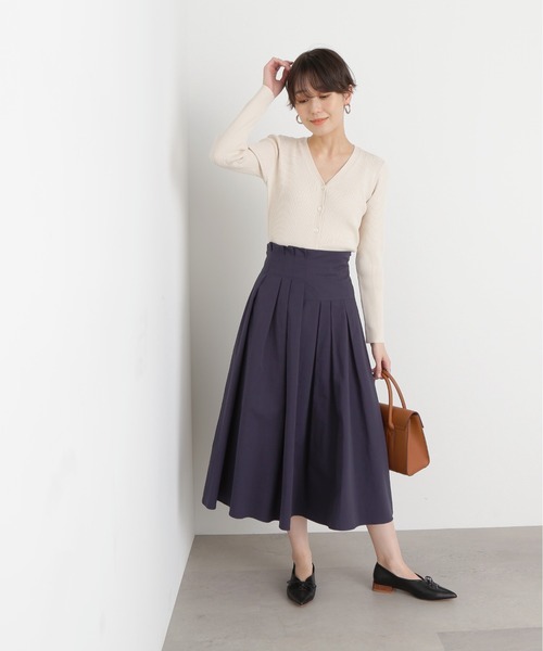 N.（N. Natural Beauty Basic）（エヌエヌナチュラルビューティーベーシック）の「◆レーヨンコットン混Ｖネックリブカーディガン（カーディガン/ボレロ・レディース・クリーム/ライラック/ベージュ/イエロー・MEDIUM）」の9枚目の写真