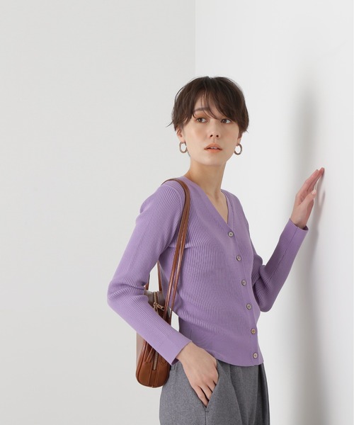 N.（N. Natural Beauty Basic）（エヌエヌナチュラルビューティーベーシック）の「◆レーヨンコットン混Ｖネックリブカーディガン（カーディガン/ボレロ・レディース・クリーム/ライラック/ベージュ/イエロー・MEDIUM）」の14枚目の写真