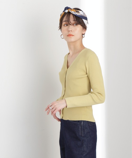 N.（N. Natural Beauty Basic）（エヌエヌナチュラルビューティーベーシック）の「◆レーヨンコットン混Ｖネックリブカーディガン（カーディガン/ボレロ・レディース・クリーム/ライラック/ベージュ/イエロー・MEDIUM）」の19枚目の写真