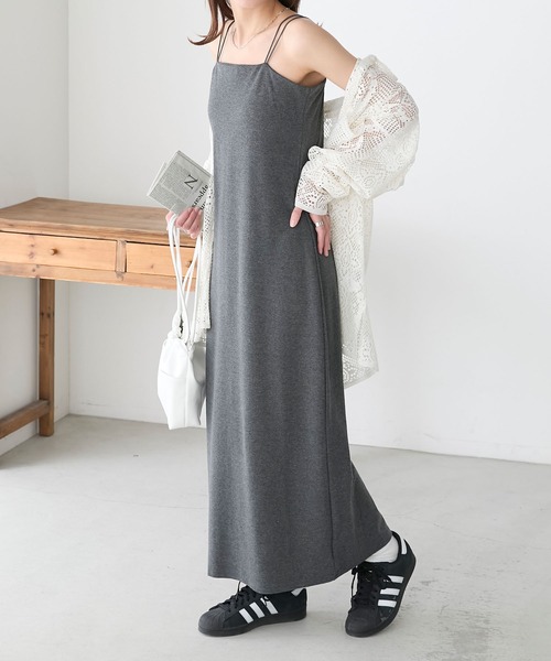 BONLECILL（ボンルシール）の「カップ付き ダブルストラップ キャミワンピース（ワンピース・レディース・ブラック/ブルー/ライトグレー/ブラウン/グリーン/オレンジ/ブルーグレー/チャコールグレー/オートミール・FREE）」の2枚目の写真