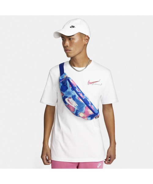 NIKE（ナイキ）の「ナイキ ヘリテージ ファニー パック (3L) / Nike Heritage Fanny Pack (3L)（ボディバッグ/ウエストポーチ・メンズ・ブラック/ブルー・ONE SIZE）」の11枚目の写真