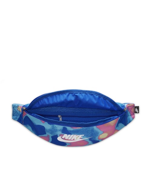 NIKE（ナイキ）の「ナイキ ヘリテージ ファニー パック (3L) / Nike Heritage Fanny Pack (3L)（ボディバッグ/ウエストポーチ・メンズ・ブラック/ブルー・ONE SIZE）」の14枚目の写真