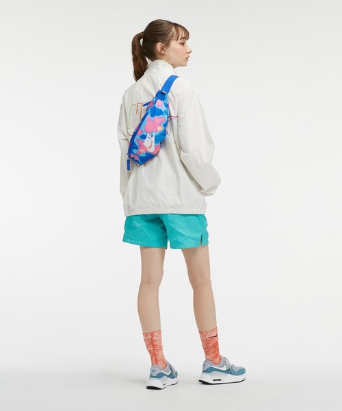 NIKE（ナイキ）の「ナイキ ヘリテージ ファニー パック (3L) / Nike Heritage Fanny Pack (3L)（ボディバッグ/ウエストポーチ・メンズ・ブラック/ブルー・ONE SIZE）」の21枚目の写真