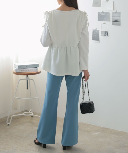 KOBE LETTUCE(コウベレタス)の「ショルダーリボンペプラムポンチベスト(ベスト・レディース・オフホワイト/ネイビー/ブラック・FREE)」の6枚目の写真