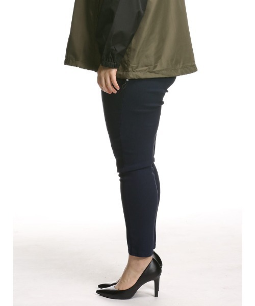AnNet(アネット)の「【ウエストゴム仕様】#me pants ストレッチ スキニー レギンスパンツ(その他パンツ・レディース・ネイビー/ブラック/カーキ・5L/6L/3L/4L)」の9枚目の写真