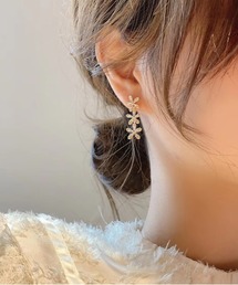 デザインピアス