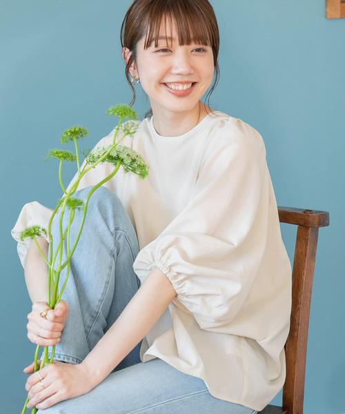 URBAN RESEARCH Sonny Label(アーバンリサーチサニーレーベル)の「『UR TECH Smart Linen Touch』ボリュームスリーブブラウス(シャツ/ブラウス・レディース・ピンク系その他/ライトカーキ/チャコールグレー/ナチュラル・FREE)」の12枚目の写真