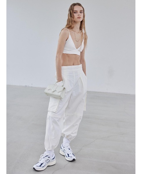アリシア Wellness Zip Hem Wide Cargo Pants ALEXIA STAM(アリシアスタン)の「Wellness Zip Hem Wide Cargo