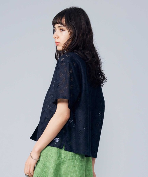 MILKFED.（ミルクフェド）の「LACE OPEN COLLAR SHIRT（シャツ/ブラウス・レディース・オフホワイト/ブラック・ONE SIZE）」の4枚目の写真