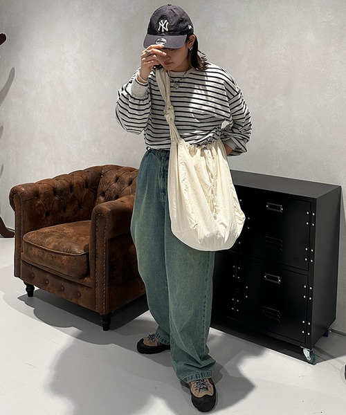 kutir（クティール）の「ナイロンショルダーバッグ（ショルダーバッグ・レディース・アイボリー/ブラック/グリーン・FREE）」の5枚目の写真