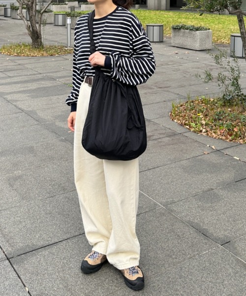 kutir（クティール）の「ナイロンショルダーバッグ（ショルダーバッグ・レディース・アイボリー/ブラック/グリーン・FREE）」の17枚目の写真