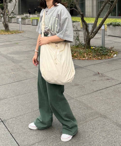 kutir（クティール）の「ナイロンショルダーバッグ（ショルダーバッグ・レディース・アイボリー/ブラック/グリーン・FREE）」の16枚目の写真