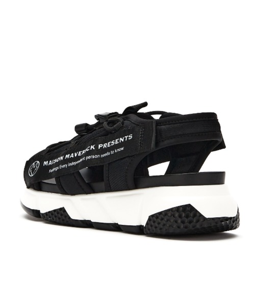 MAISON MAVERICK PRESENTS（メゾンマベリックプレゼンツ）の「MAISON MAVERICK PRESENTS（メゾン・マベリック・プレゼンツ）ロゴダッドサンダルスニーカー/MS2326（サンダル・レディース・ブラック/ホワイト/ベージュ・S/M/L）」の7枚目の写真