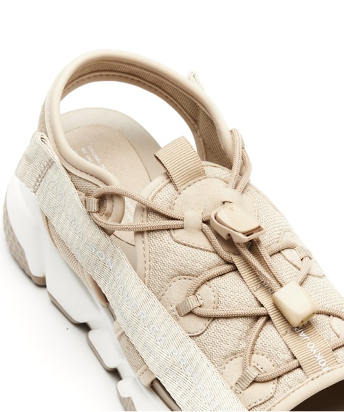 MAISON MAVERICK PRESENTS（メゾンマベリックプレゼンツ）の「MAISON MAVERICK PRESENTS（メゾン・マベリック・プレゼンツ）ロゴダッドサンダルスニーカー/MS2326（サンダル・レディース・ブラック/ホワイト/ベージュ・S/M/L）」の13枚目の写真